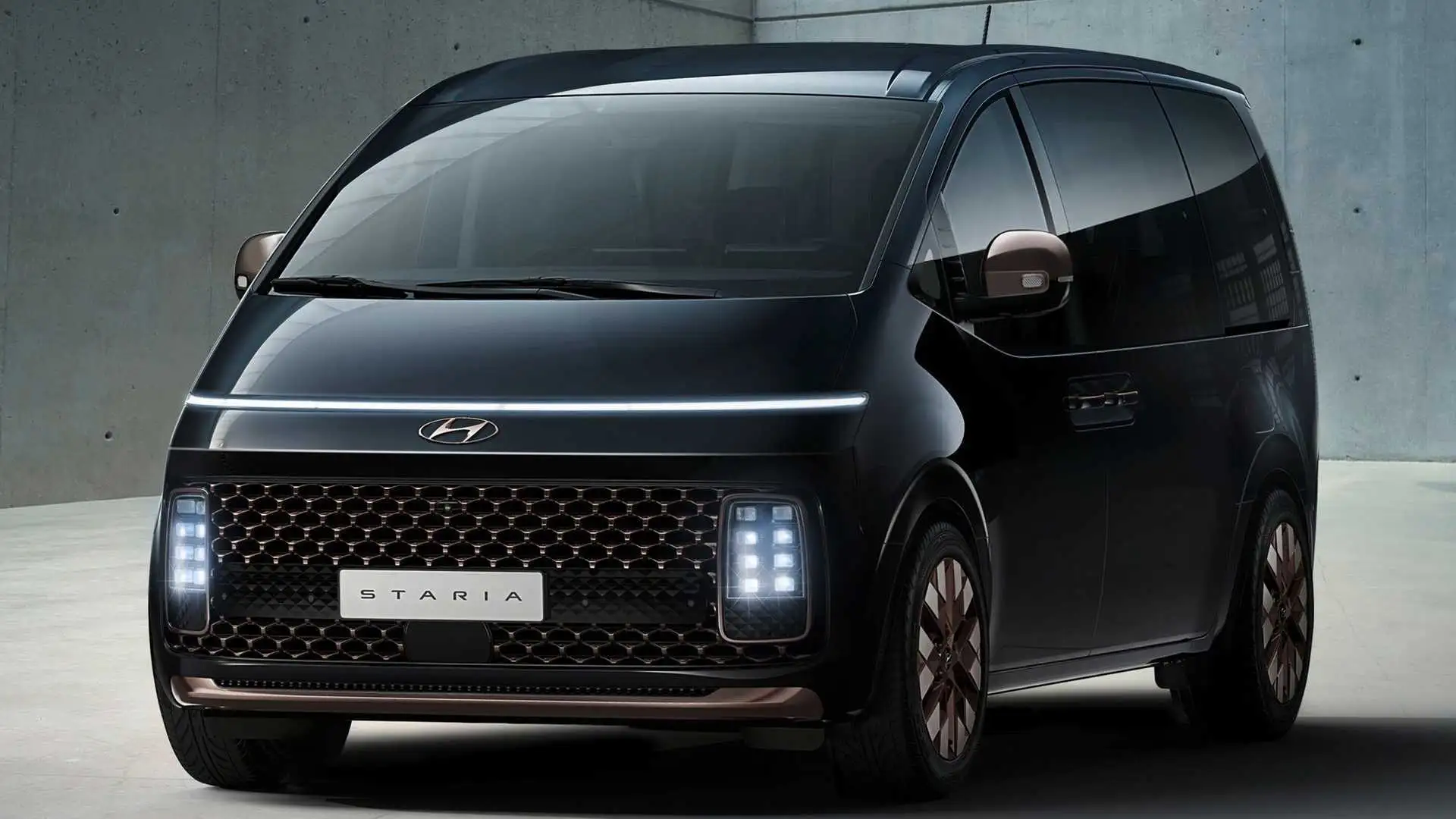 Luxury Van — Hyundai Staria