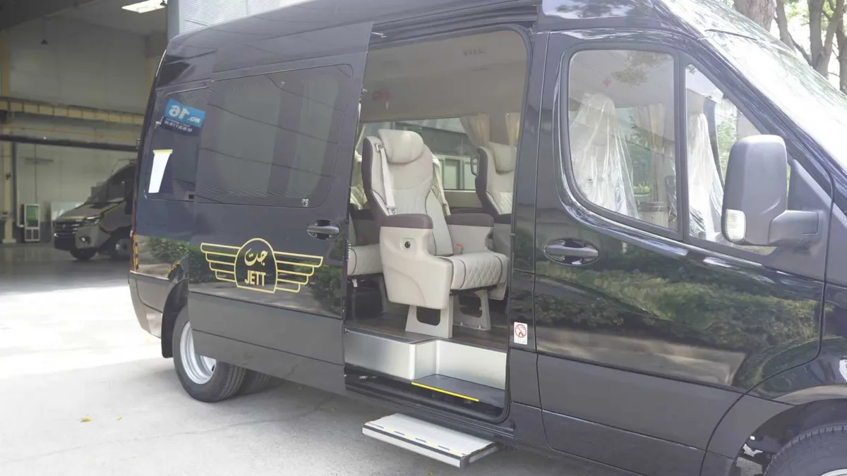 Executive VIP Van