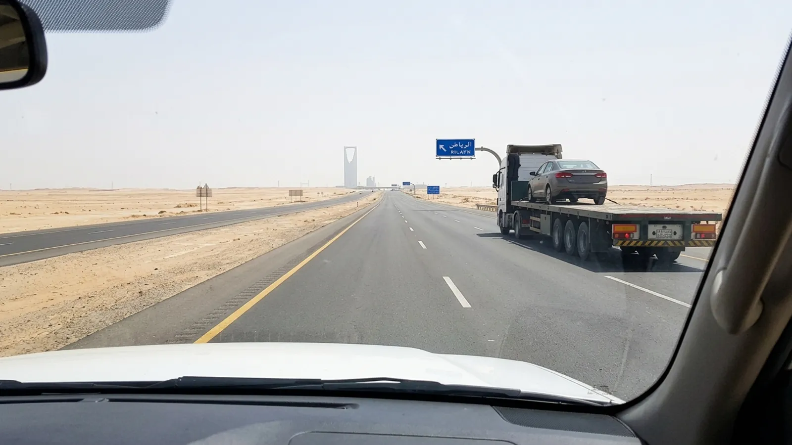 Car transport from Dammam to Riyadh